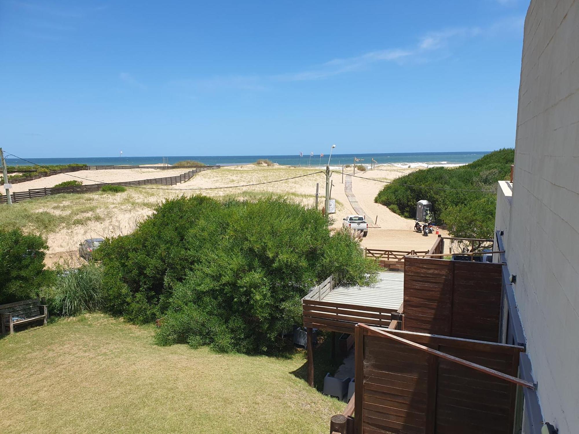 Hotel Playa Chihuahua Пунта-дель-Эсте Экстерьер фото